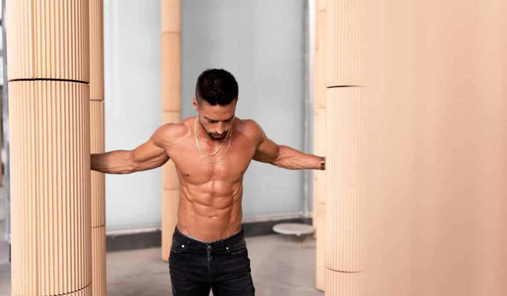 روش های عضله سازی از تغذیه تا مکمل و تمرین 1 استایل یک مرد عضله ای