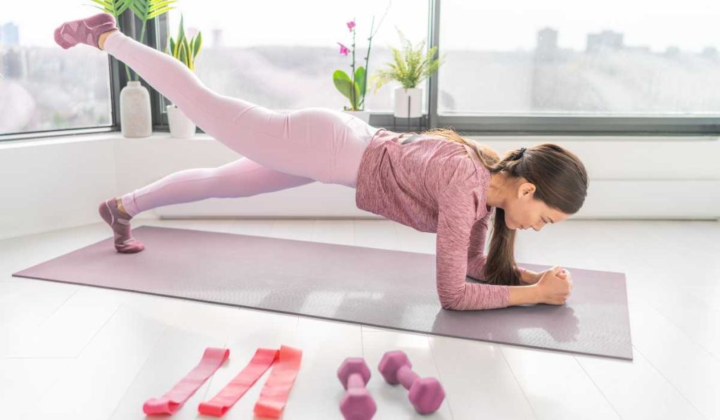 هر عضله را چند بار در هفته تمرین دهیم 2 چند بار در هفته تمرین کنیم