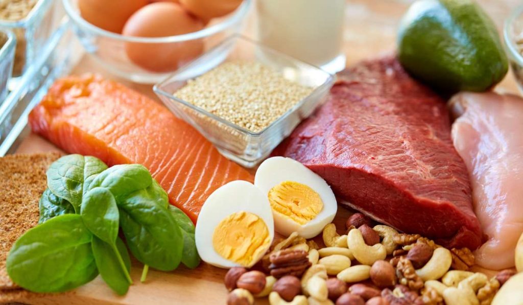 راه های افزایش توده عضلانی 2 مصرف پروتئین کافی