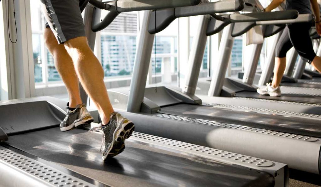 تردمیل در باشگاه